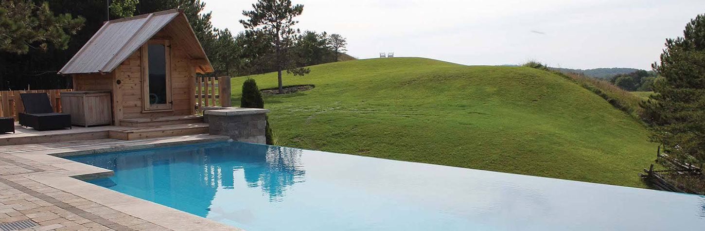 4 Key Tips to Consider When Installing a Fibreglass Pool on a Sloping Site